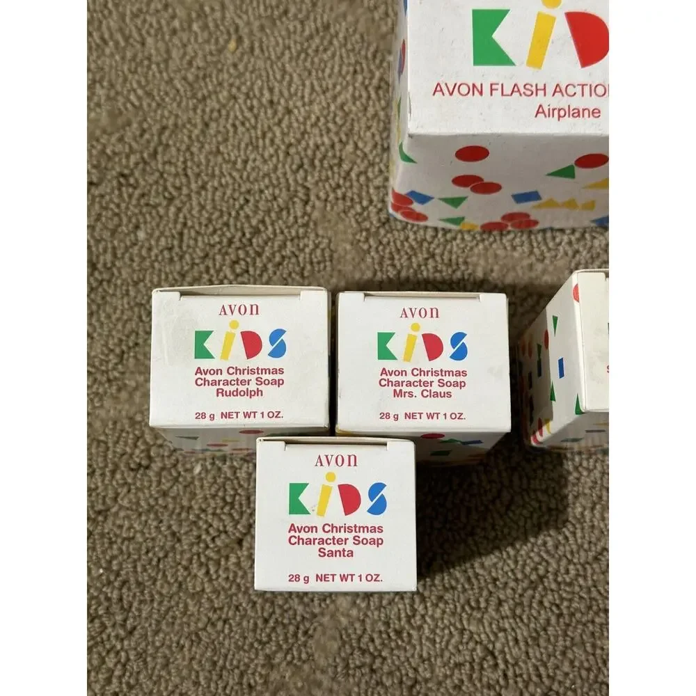 set of 6 avon soap rainbow set disney Dwarf‎ Mrs Clauss Santa Rudolph + Airplane